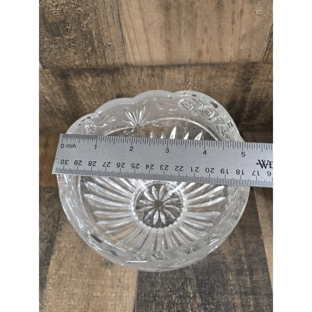 Frosted Rose Etched Clear Cut Crystal Scalloped Rose‎ Bowl Floral Vase 5.25in